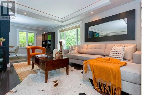 1245 Baldwin Drive, Oakville, ON - Indoor Photo Showing Living Room