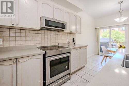 3768 Partition Road, Mississauga, ON - Indoor Photo Showing Kitchen