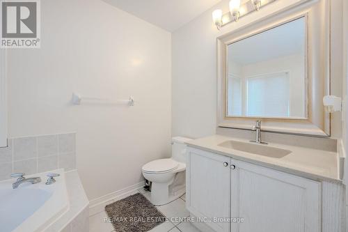 3768 Partition Road, Mississauga, ON - Indoor Photo Showing Bathroom