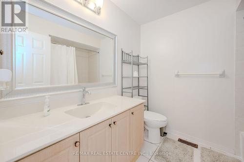 3768 Partition Road, Mississauga, ON - Indoor Photo Showing Bathroom
