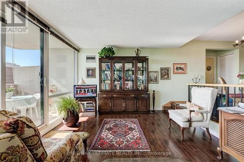 1908 - 260 Scarlett Road, Toronto, ON - Indoor Photo Showing Other Room