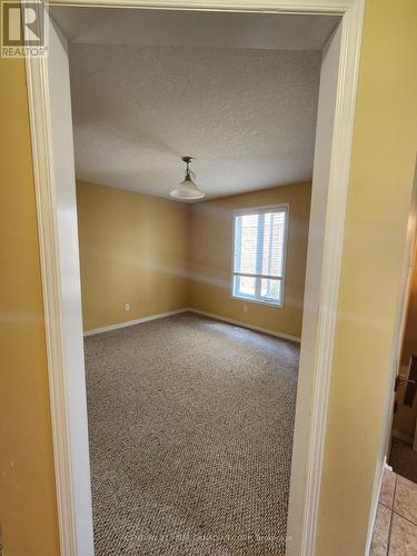 2021 Foxwood Avenue N, London, ON - Indoor Photo Showing Other Room