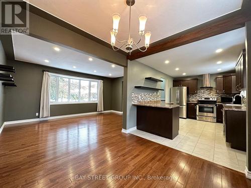 49 Howland Drive, Kitchener, ON - Indoor Photo Showing Kitchen With Upgraded Kitchen