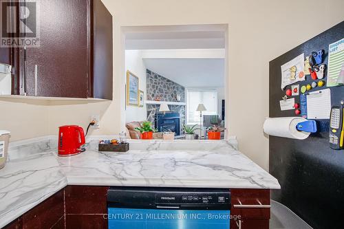 13 Trafalgar Road, Collingwood, ON - Indoor Photo Showing Kitchen