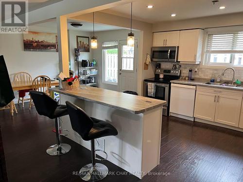 24 College Crescent, Barrie, ON - Indoor Photo Showing Kitchen