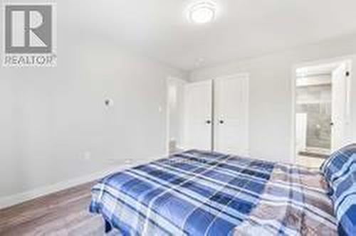 52 Marilyn Avenue S, Wasaga Beach, ON - Indoor Photo Showing Bedroom