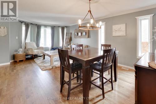 93 Holly Meadow Road, Barrie, ON - Indoor Photo Showing Dining Room