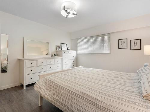 202-1390 Penticton Avenue, Penticton, BC - Indoor Photo Showing Bedroom