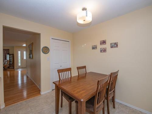 3918 22Nd Street, Vernon, BC - Indoor Photo Showing Dining Room