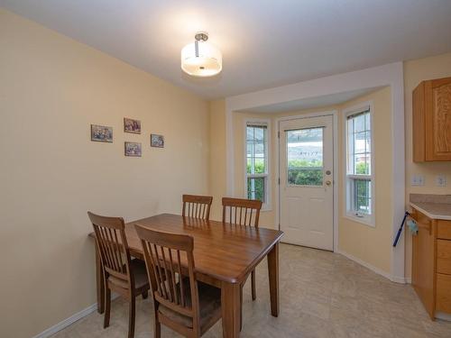 3918 22Nd Street, Vernon, BC - Indoor Photo Showing Dining Room