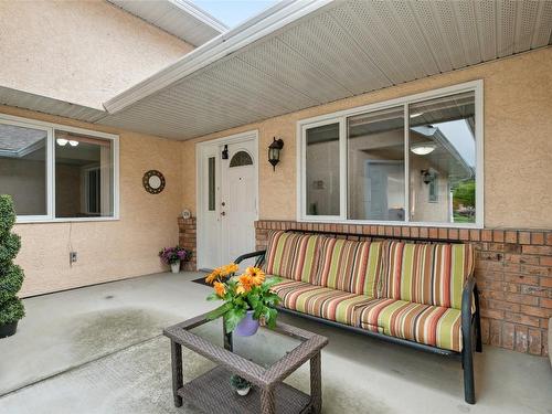 18-1886 Parkview Crescent, Kelowna, BC - Outdoor With Deck Patio Veranda