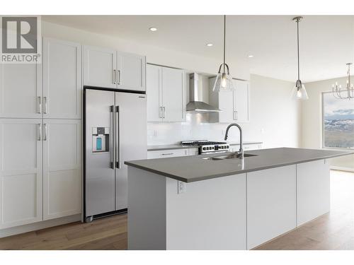 595 Vineyard Way N Unit# 10, Vernon, BC - Indoor Photo Showing Kitchen With Upgraded Kitchen