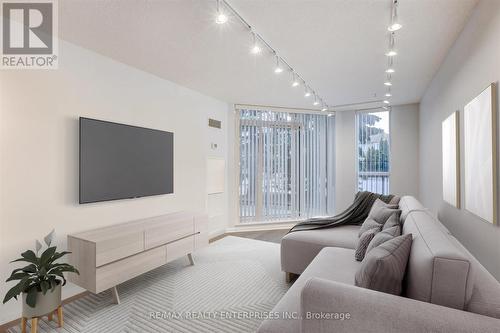 103 - 1150 Parkwest Place, Mississauga, ON - Indoor Photo Showing Living Room