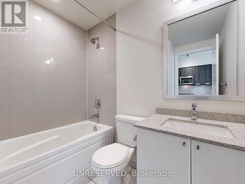 109 - 35 Watergarden Drive, Mississauga, ON - Indoor Photo Showing Bathroom