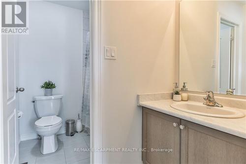 235 Skinner Road, Hamilton, ON - Indoor Photo Showing Bathroom