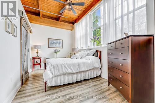 116 - 543 Timothy Street, Newmarket, ON - Indoor Photo Showing Bedroom