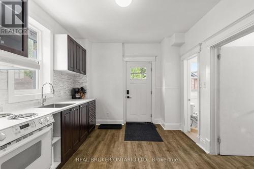 44 Colborne Street W, Orillia, ON - Indoor Photo Showing Kitchen