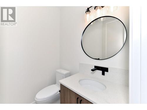 888 Patterson Avenue, Kelowna, BC - Indoor Photo Showing Bathroom