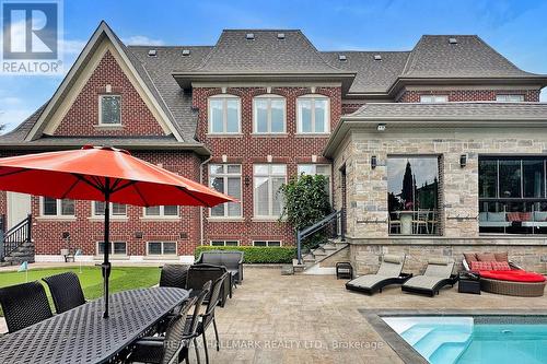 39 Valleyford Avenue, Richmond Hill, ON - Outdoor With In Ground Pool