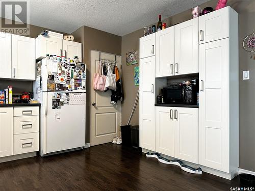 1251 104Th Street, North Battleford, SK - Indoor