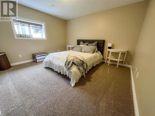 909 89 Avenue, Dawson Creek, BC - Indoor Photo Showing Bedroom