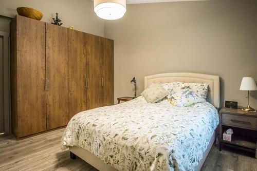 9 - 4926 Timber Ridge Road, Windermere, BC - Indoor Photo Showing Bedroom