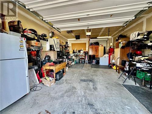 Detached insulated / heated garage - 46 Ravenwood Crescent, Petawawa, ON - Indoor Photo Showing Garage