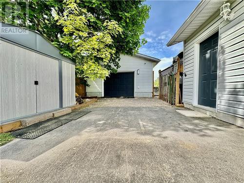 Detached Heated/ Insulated Garage - 46 Ravenwood Crescent, Petawawa, ON - Outdoor With Exterior