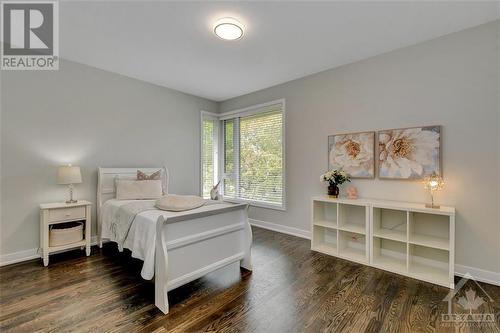 182 Mountbatten Avenue, Ottawa, ON - Indoor Photo Showing Bedroom