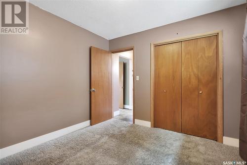 1112 Elliott Street, Regina, SK - Indoor