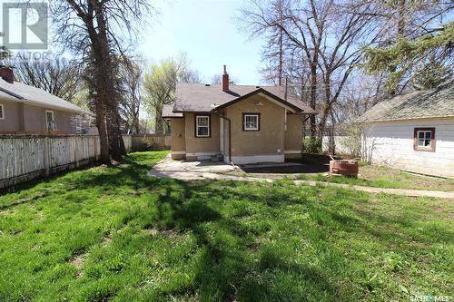 780 1St Street E, Shaunavon, SK - Outdoor