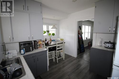 780 1St Street E, Shaunavon, SK - Indoor Photo Showing Laundry Room