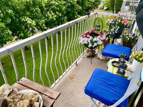 301 - 2126 68Th Avenue, Grand Forks, BC - Outdoor With Balcony