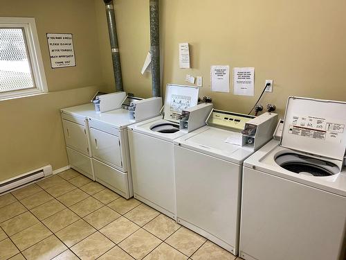 301 - 2126 68Th Avenue, Grand Forks, BC - Indoor Photo Showing Laundry Room