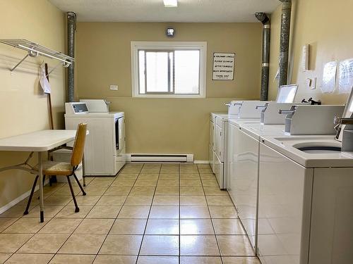 301 - 2126 68Th Avenue, Grand Forks, BC - Indoor Photo Showing Laundry Room