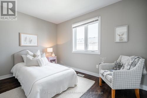 41 Oliver Lane, St. Catharines, ON - Indoor Photo Showing Bedroom