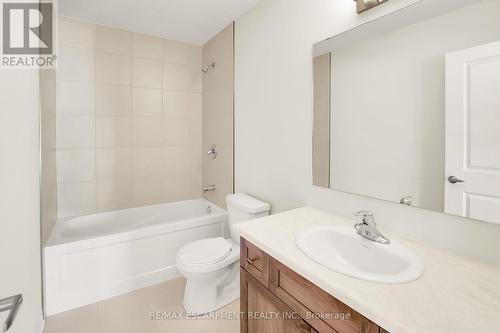 2 Bromley Drive, St. Catharines, ON - Indoor Photo Showing Bathroom