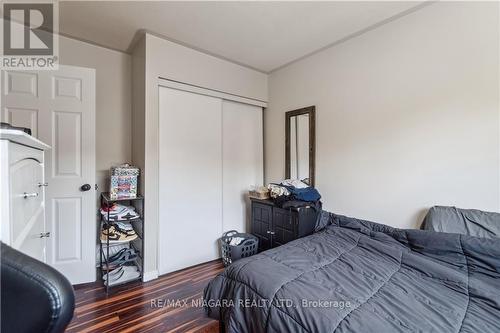 122 Madison Court W, Welland, ON - Indoor Photo Showing Bedroom