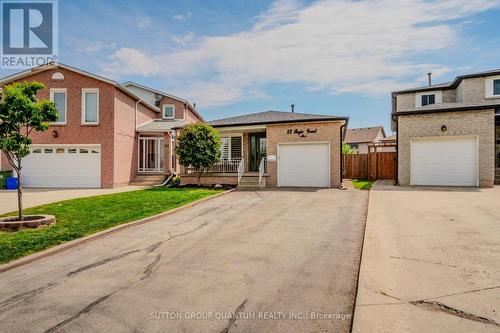 23 Regis Court, Hamilton, ON - Outdoor With Facade