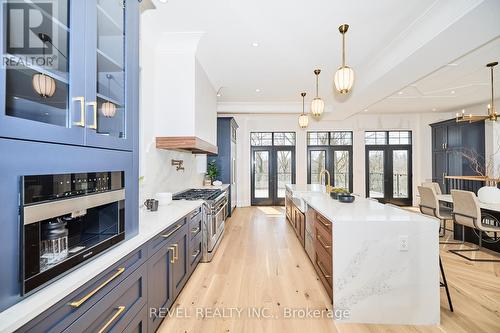 29 Yates Street, St. Catharines, ON - Indoor Photo Showing Kitchen With Upgraded Kitchen