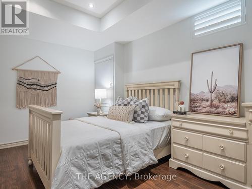 245 Nautical Boulevard, Oakville, ON - Indoor Photo Showing Bedroom
