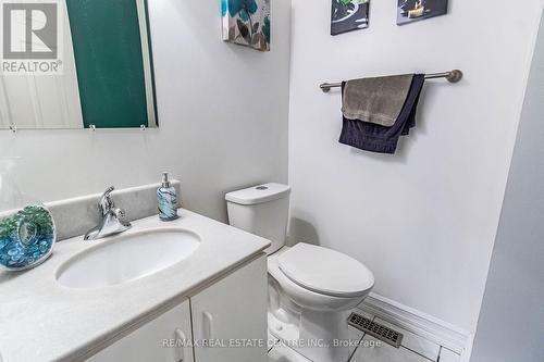 6276 Snowflake Lane, Mississauga, ON - Indoor Photo Showing Bathroom