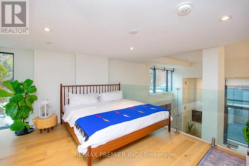 105 - 430 Roncesvalles Avenue, Toronto, ON - Indoor Photo Showing Bedroom