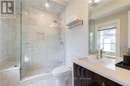1325 Sheldon Avenue, Oakville, ON - Indoor Photo Showing Bathroom