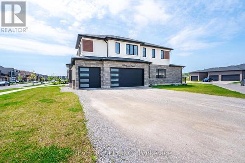 148 Susan Drive, Pelham, ON - Outdoor With Facade