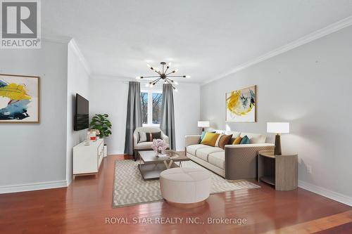 5925 Prince Of Wales Drive, Ottawa, ON - Indoor Photo Showing Living Room