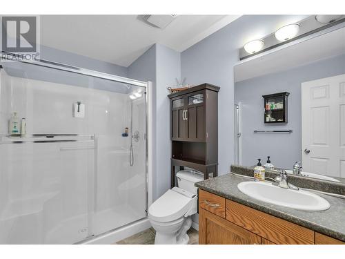 1905 Pandosy Street Unit# 209, Kelowna, BC - Indoor Photo Showing Bathroom