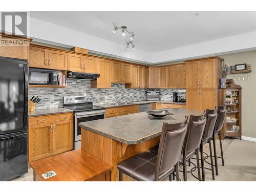 1905 Pandosy Street Unit# 209, Kelowna, BC - Indoor Photo Showing Kitchen