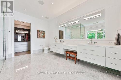 140 Secord Lane, Burlington, ON - Indoor Photo Showing Bathroom