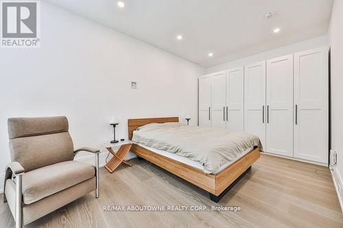 140 Secord Lane, Burlington, ON - Indoor Photo Showing Bedroom